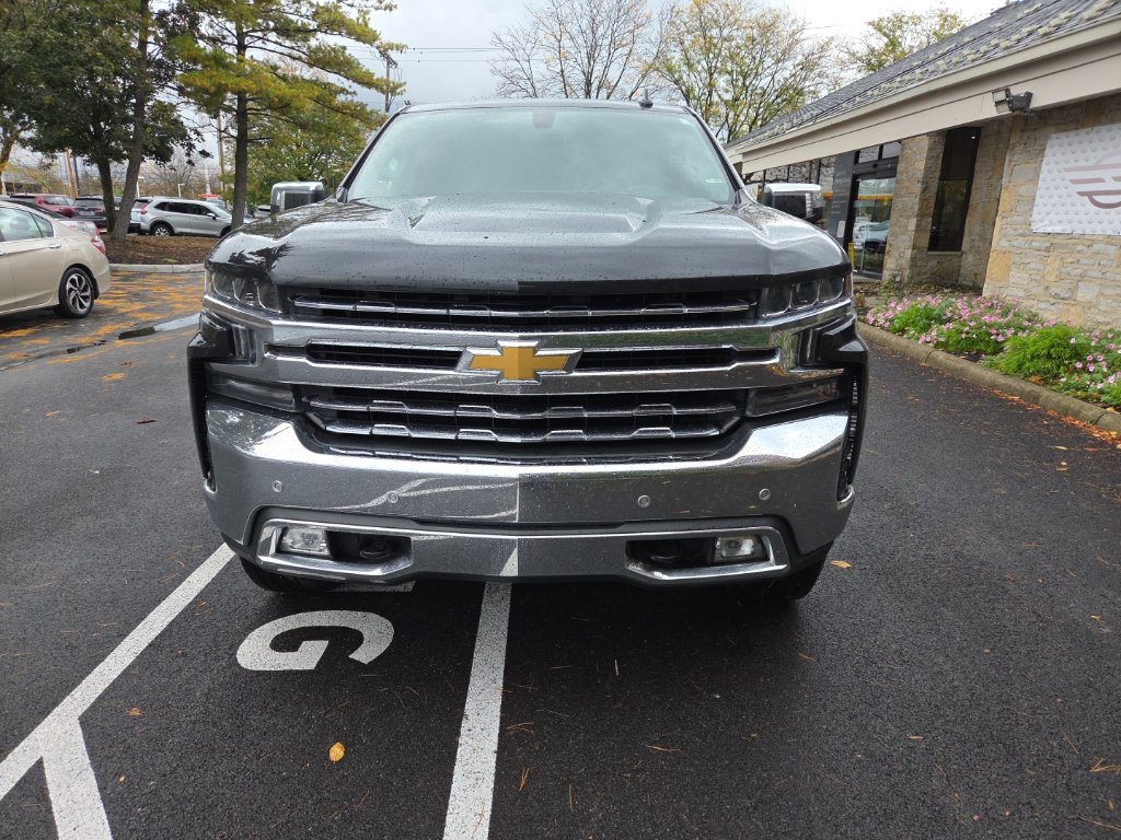 Used 2022 Chevrolet Silverado 1500 LTZ RWD image 3