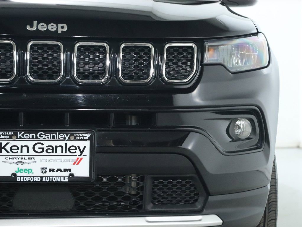 Used 2024 Jeep Compass Limited image 7