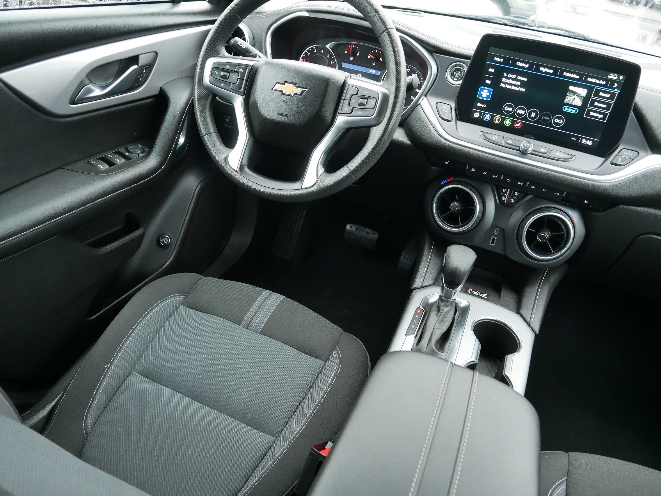 Used 2023 Chevrolet Blazer LT w/ Convenience Package image 9