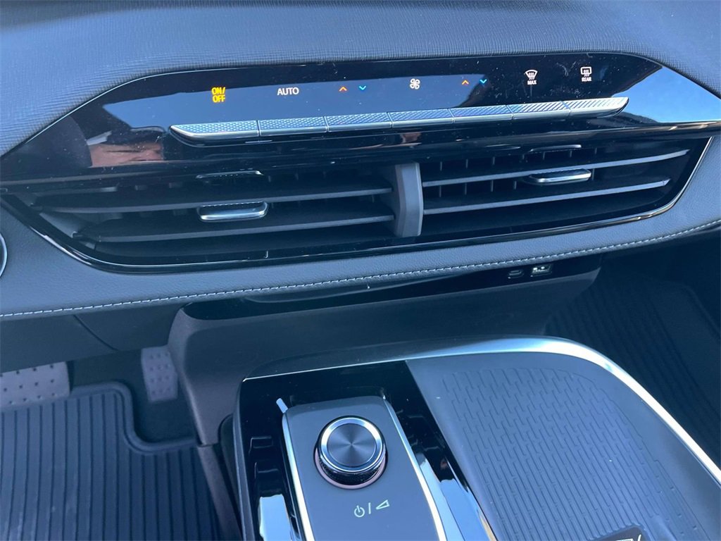 New 2026 Buick Enclave Sport Touring w/ Power Package image 31