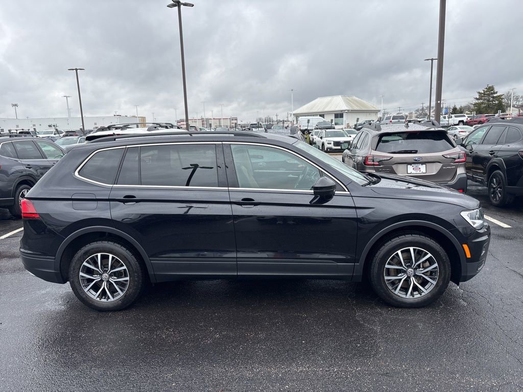Used 2019 Volkswagen Tiguan SE w/ 3rd Row Seat Package image 2