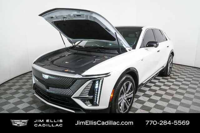Certified 2024 Cadillac Lyriq Luxury image 32