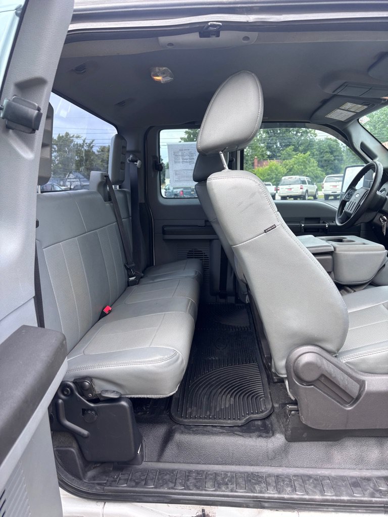 Used 2016 Ford F250 XL w/ Power Equipment Group AWD/4WD image 13