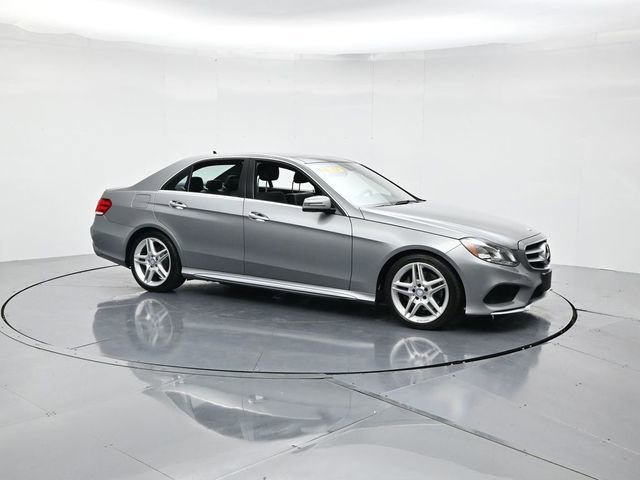 Used 2014 Mercedes-Benz E 350 4MATIC Sedan image 3