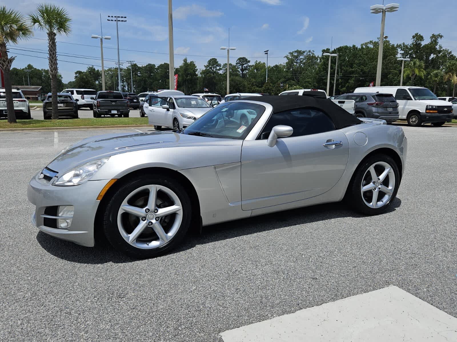 Used 2008 Saturn Sky RWD image 2