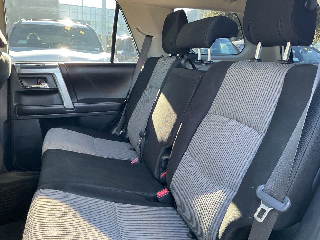 Used 2016 Toyota 4Runner SR5 image 26