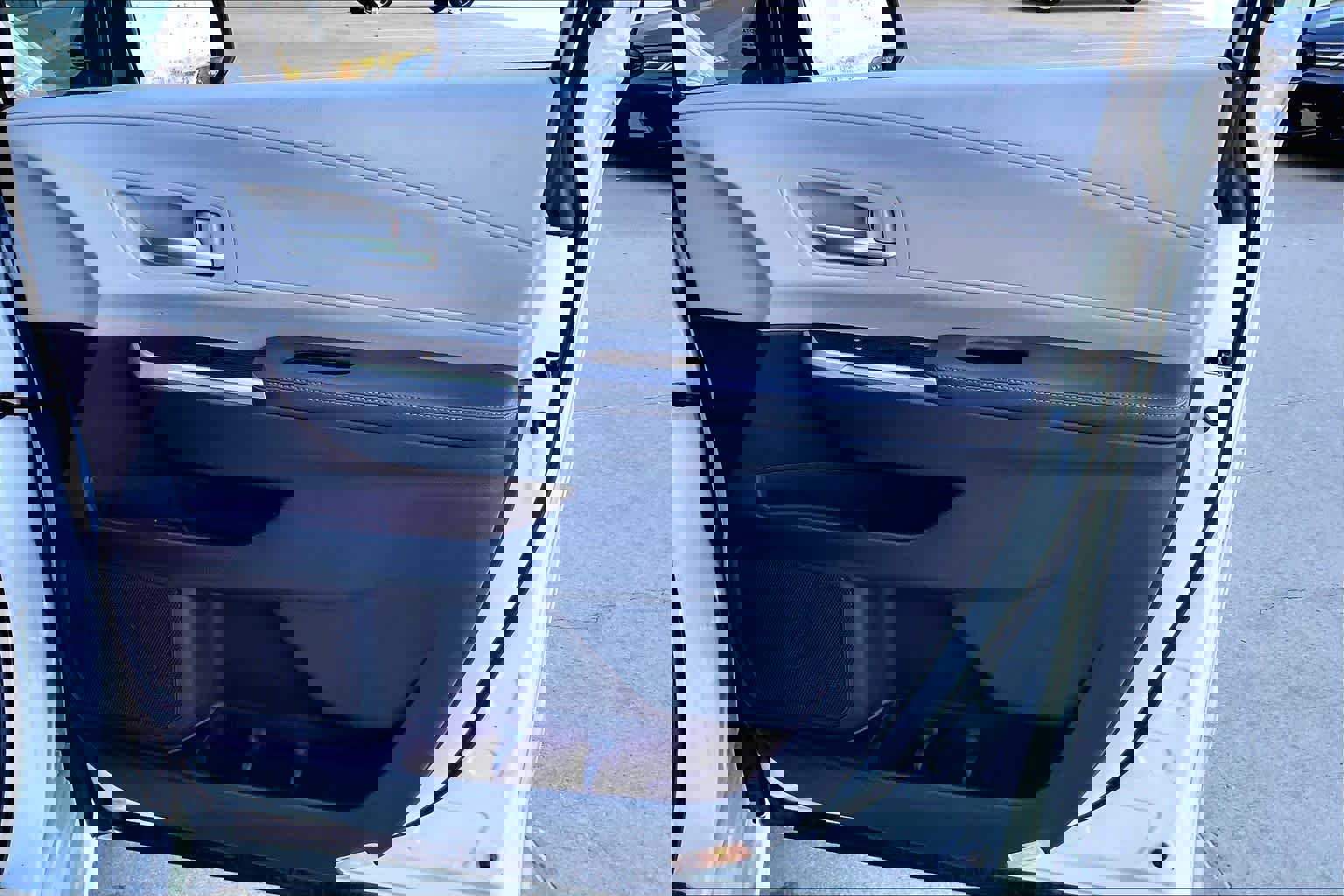 Used 2022 Toyota Sienna XLE image 21