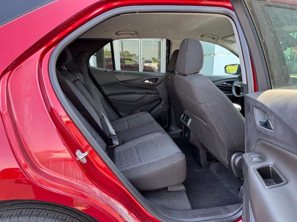 Used 2024 Chevrolet Equinox LT FWD image 7