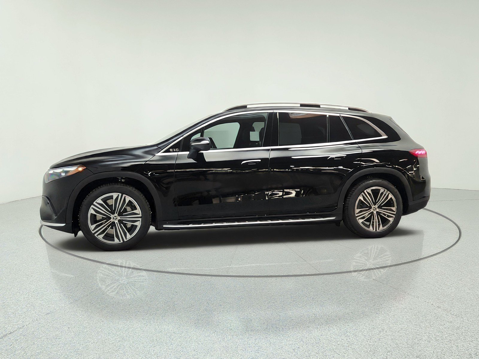 New 2026 Mercedes-Benz EQS 400 4MATIC SUV image 8
