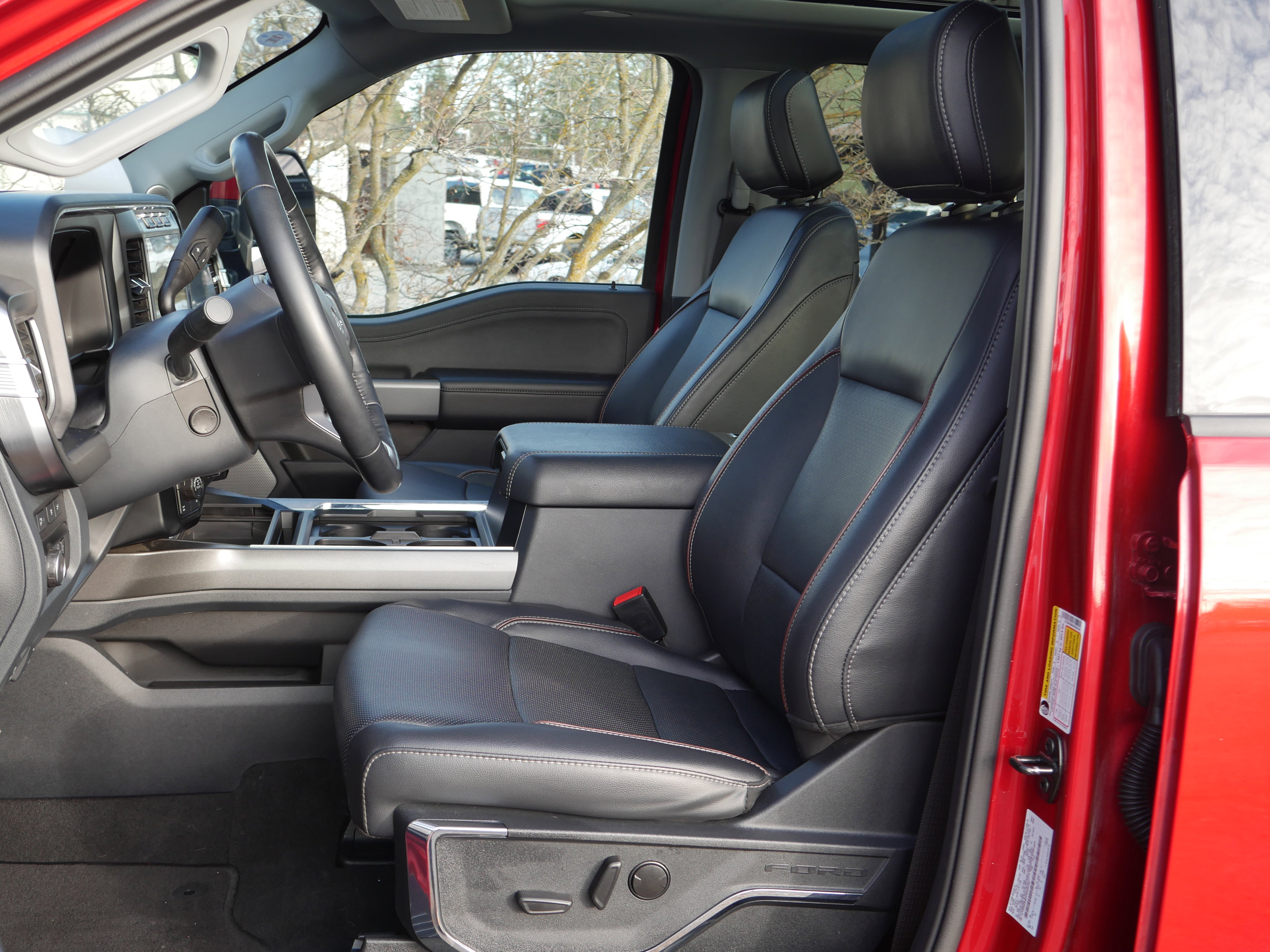 Certified 2023 Ford F250 Lariat w/ Lariat Ultimate Package image 3