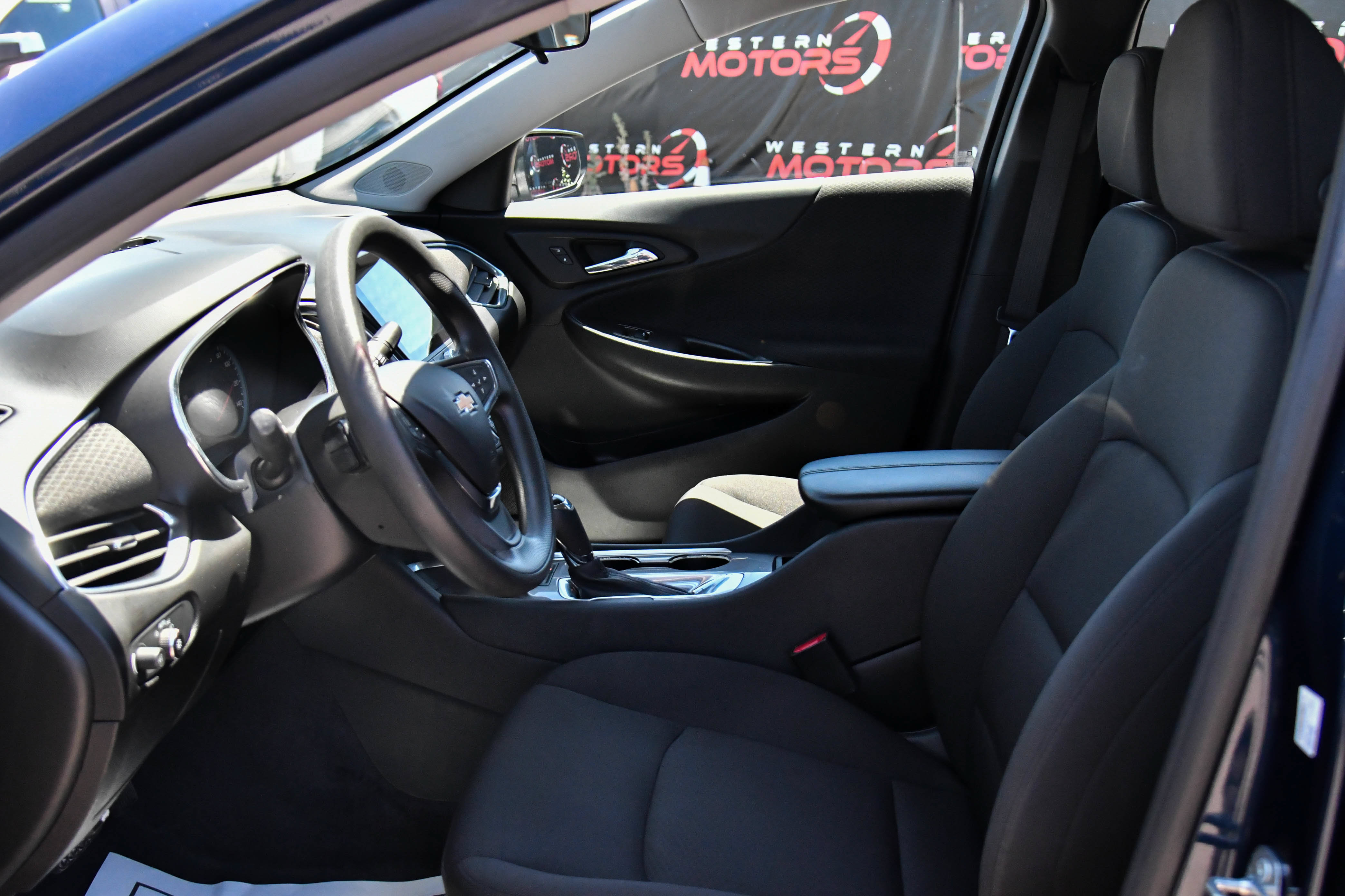 Used 2020 Chevrolet Malibu LT FWD image 17