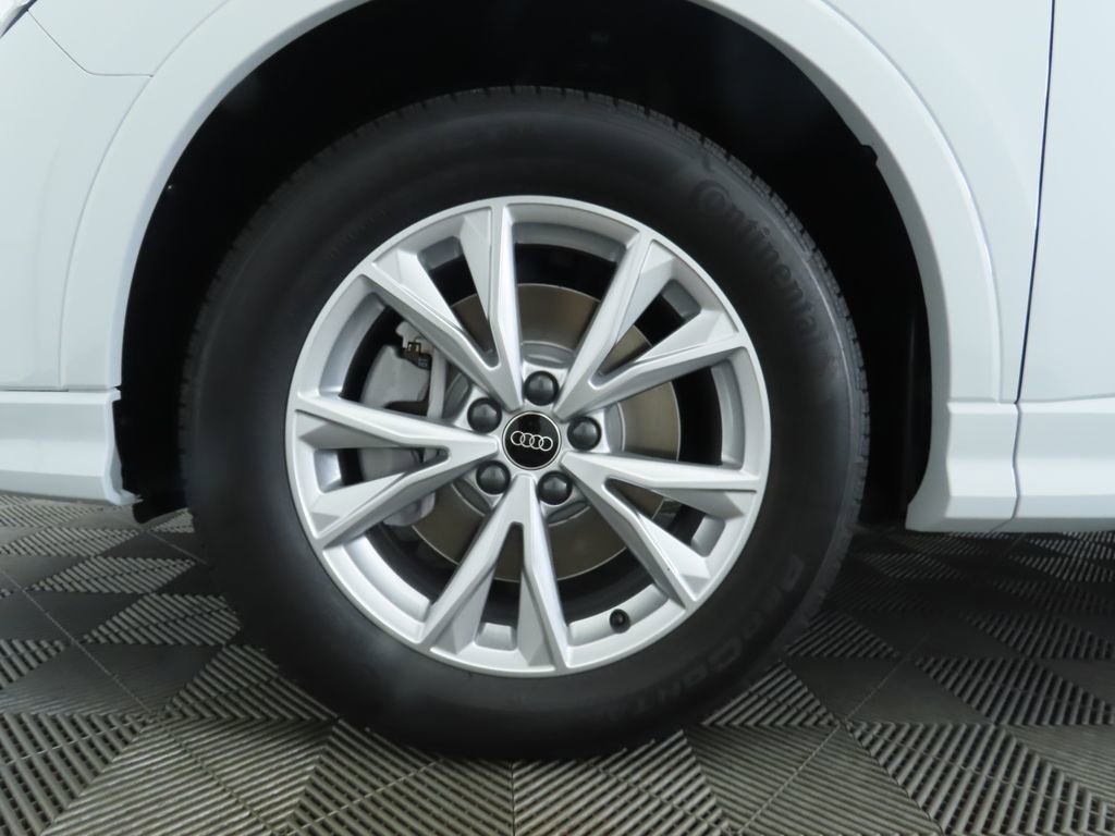 Used 2025 Audi Q3 2.0T Premium w/ Convenience Package image 31