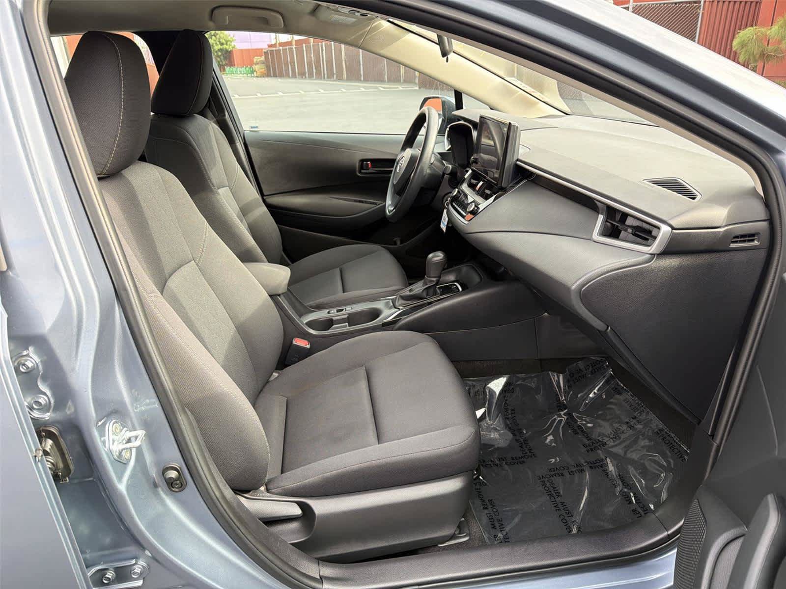Used 2023 Toyota Corolla LE FWD image 15