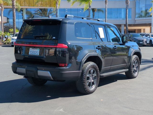 Used 2024 Lexus GX 550 AWD/4WD image 5