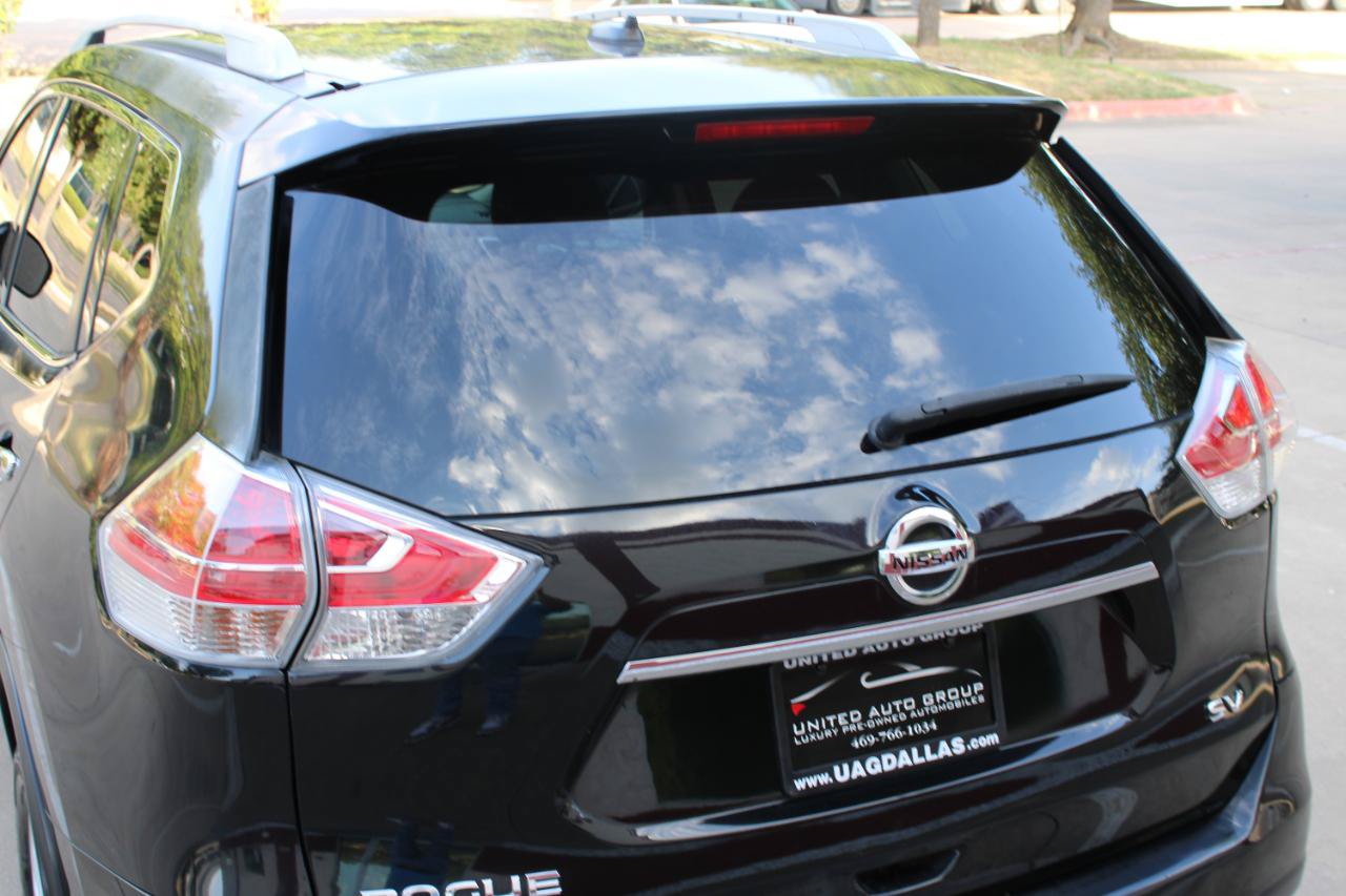 Used 2016 Nissan Rogue SV FWD image 21