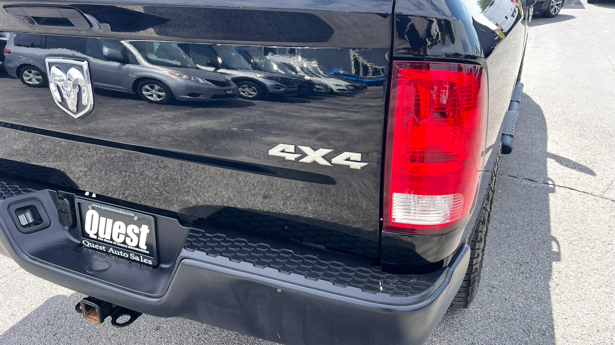 Used 2022 RAM 1500 Tradesman w/ Interior Cold Weather Group AWD/4WD image 4