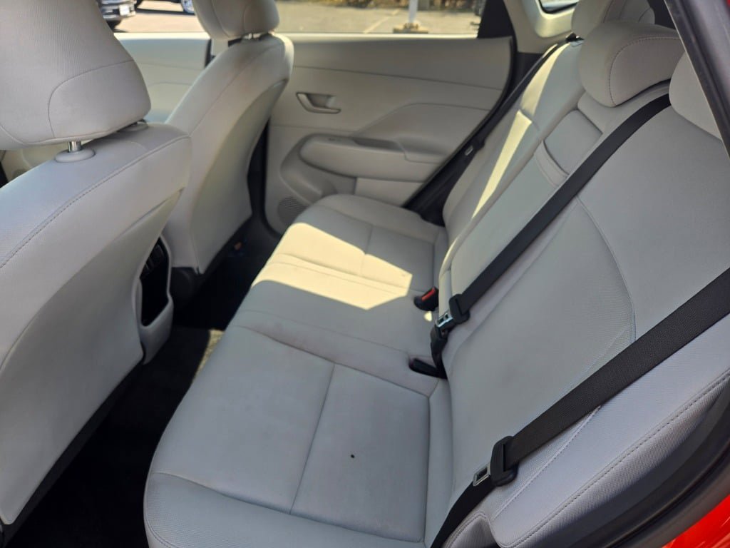 Used 2024 Hyundai Kona SEL w/ Convenience Package AWD/4WD image 17