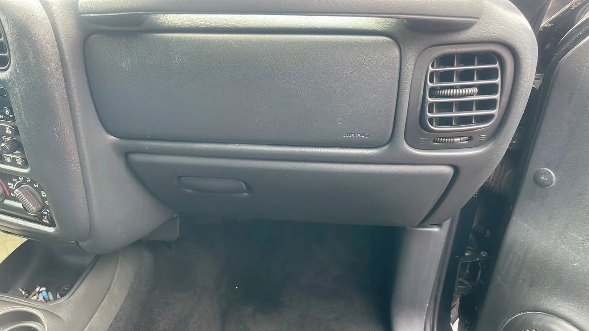 Used 2003 Chevrolet Blazer LS w/ Preferred Equipment Group image 15