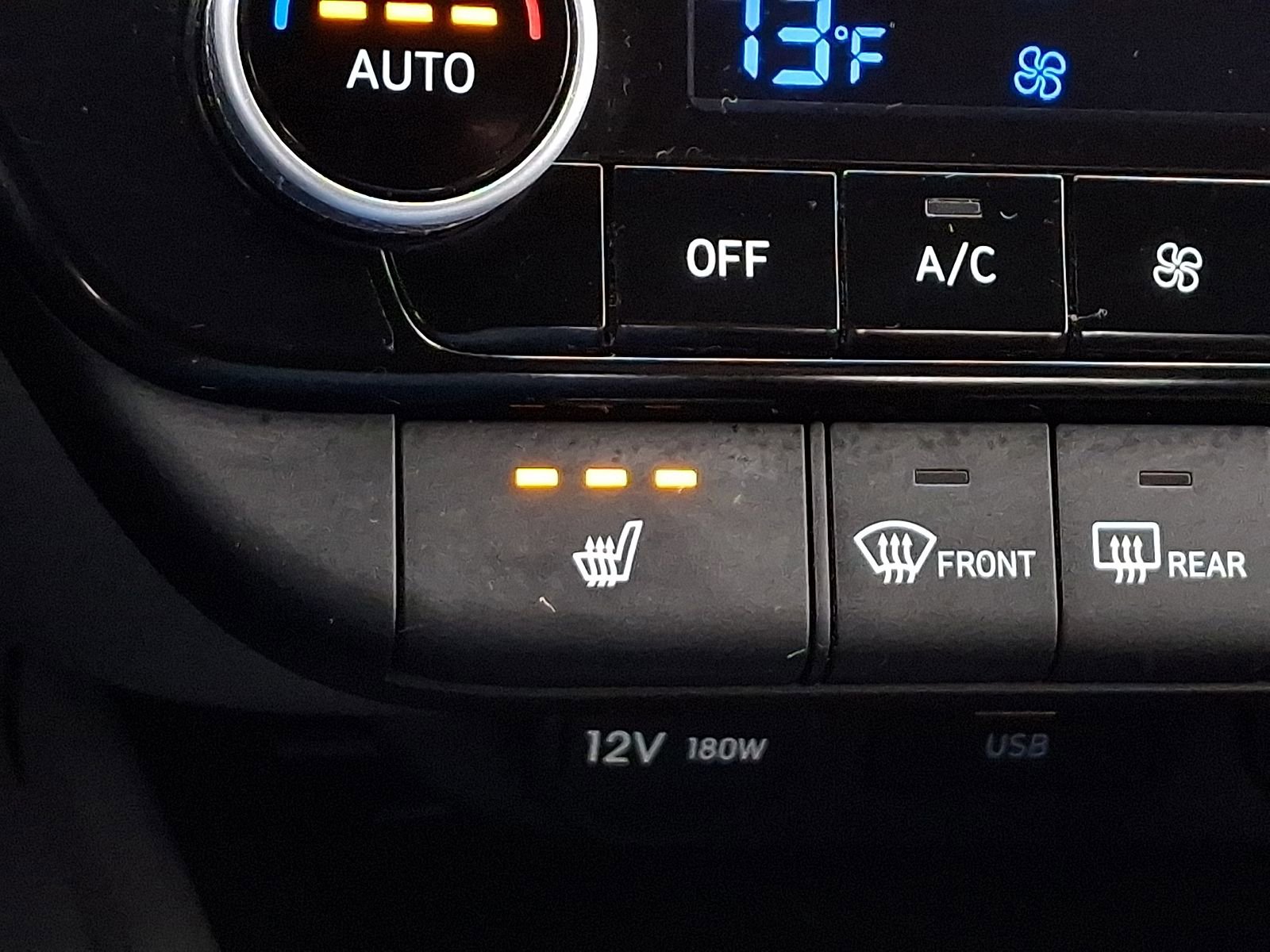 Used 2023 Hyundai Elantra SEL w/ Convenience Package image 26