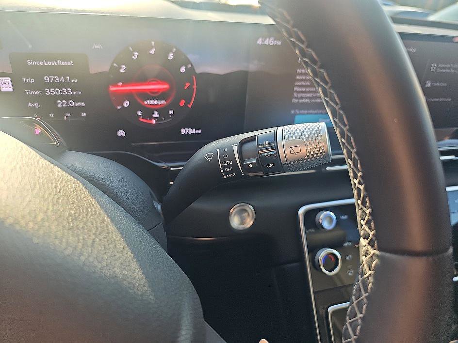 Used 2025 Genesis GV80 2.5T Standard image 21