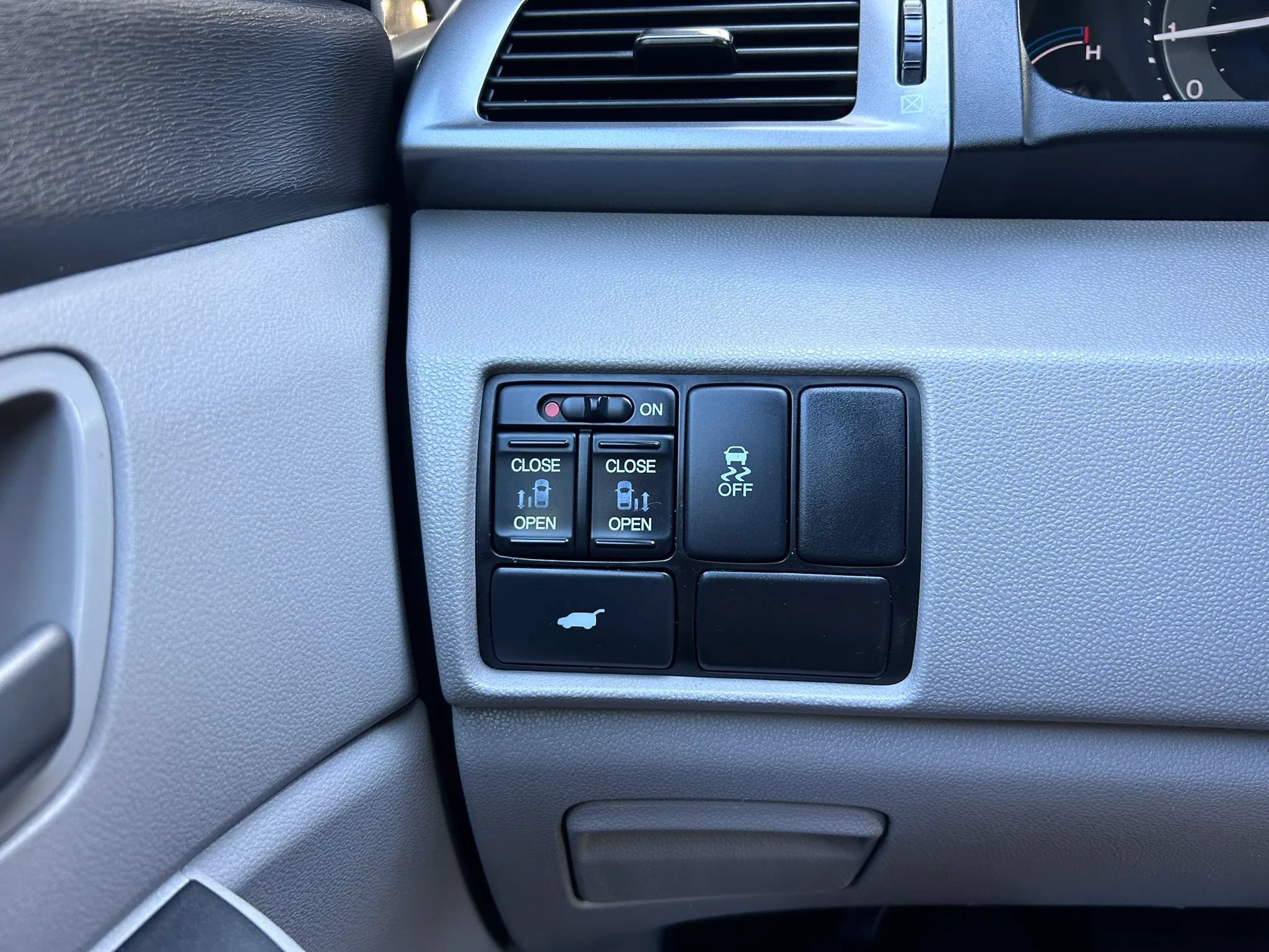 Used 2012 Honda Odyssey EX-L image 47