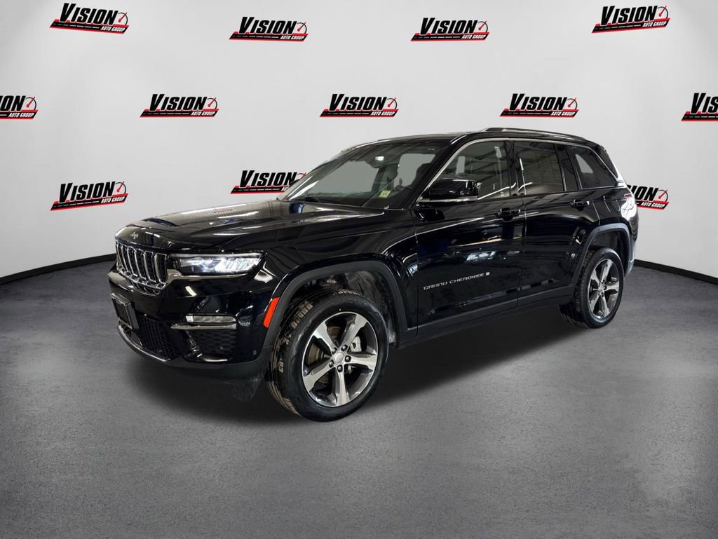 Used 2023 Jeep Grand Cherokee Limited w/ Luxury Tech Group II