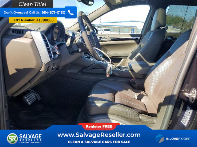 Used 2015 Porsche Cayenne S AWD/4WD image 9