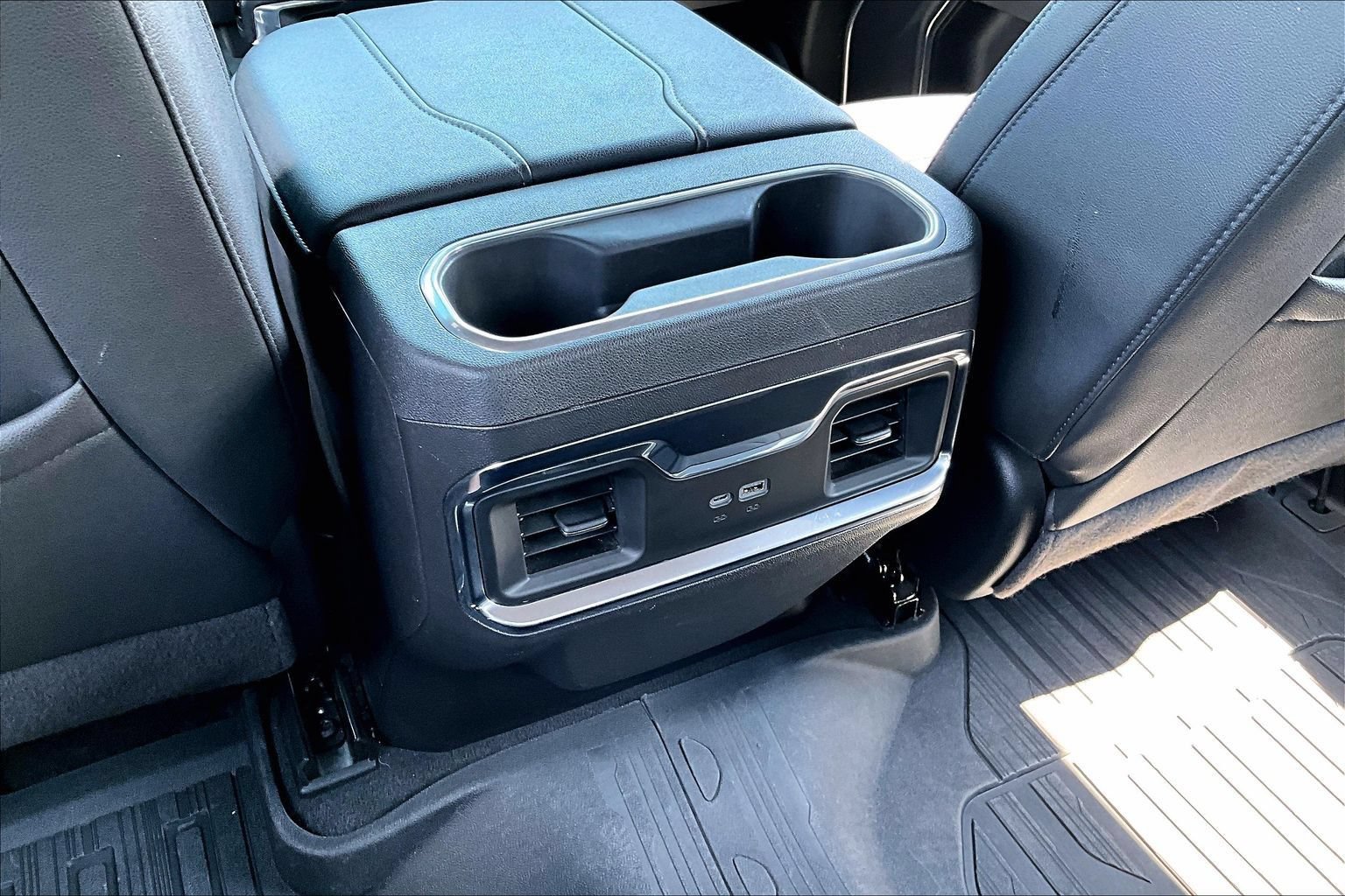 Used 2024 GMC Sierra 1500 Elevation w/ Elevation Premium Package AWD/4WD image 24