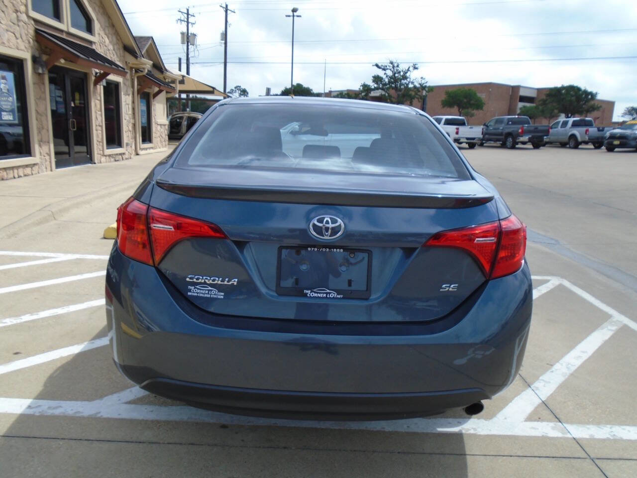 Used 2019 Toyota Corolla SE FWD image 6