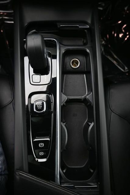 Used 2023 Volvo XC60 B5 Core w/ Climate Package image 11