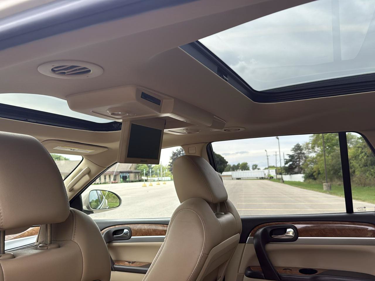 Used 2012 Buick Enclave Premium AWD/4WD image 26