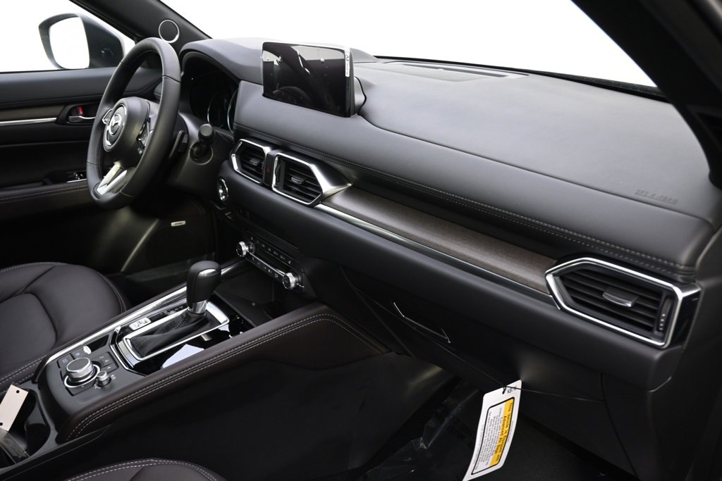 New 2025 MAZDA CX-5 Signature image 15