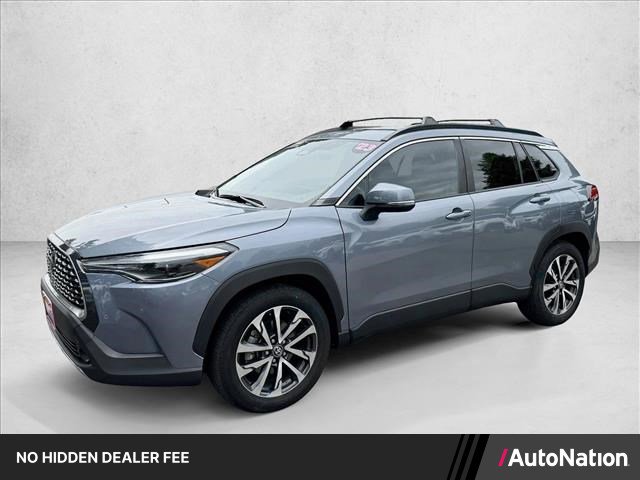 Used 2023 Toyota Corolla Cross XLE w/ Convenience Package AWD/4WD image 1