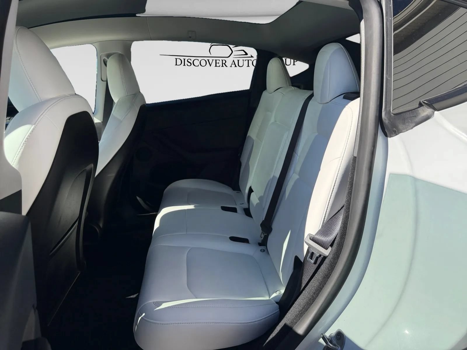 Used 2024 Tesla Model Y Performance AWD/4WD image 16