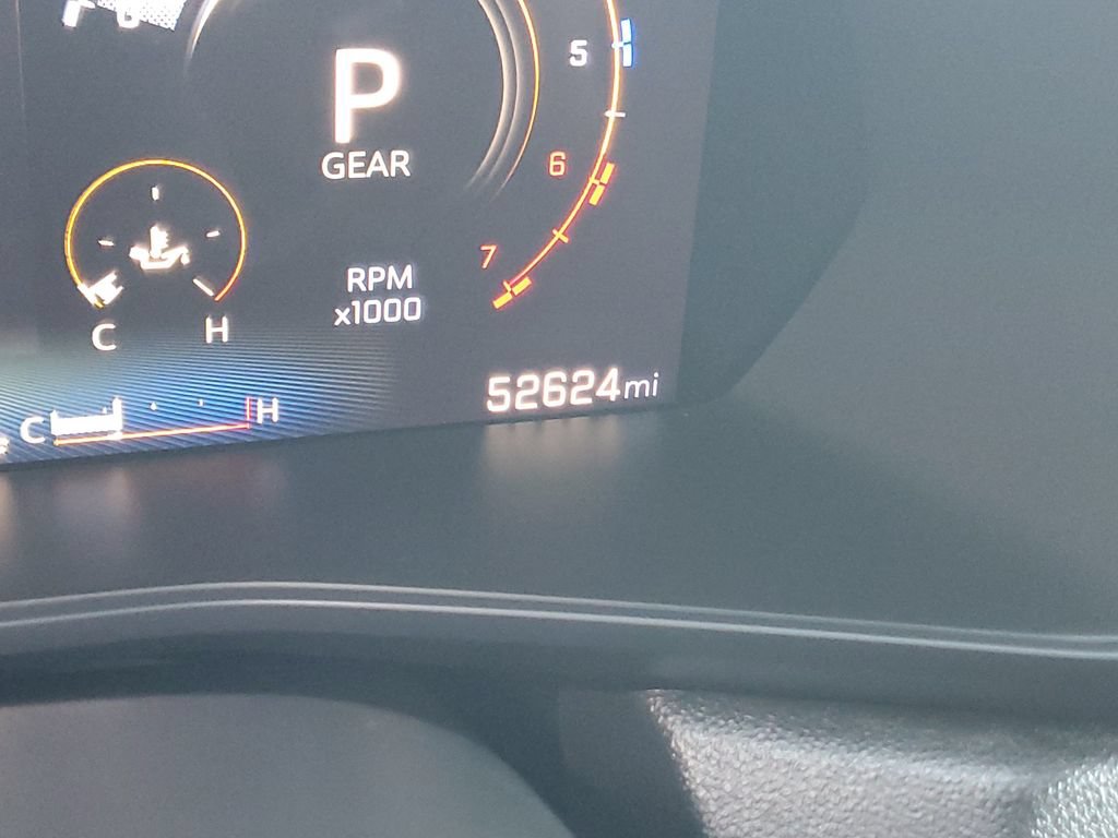Used 2024 Chevrolet Colorado W/T w/ Technology Package RWD image 4