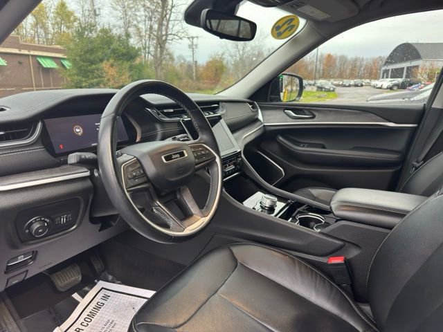 Used 2022 Jeep Grand Cherokee L Limited image 11