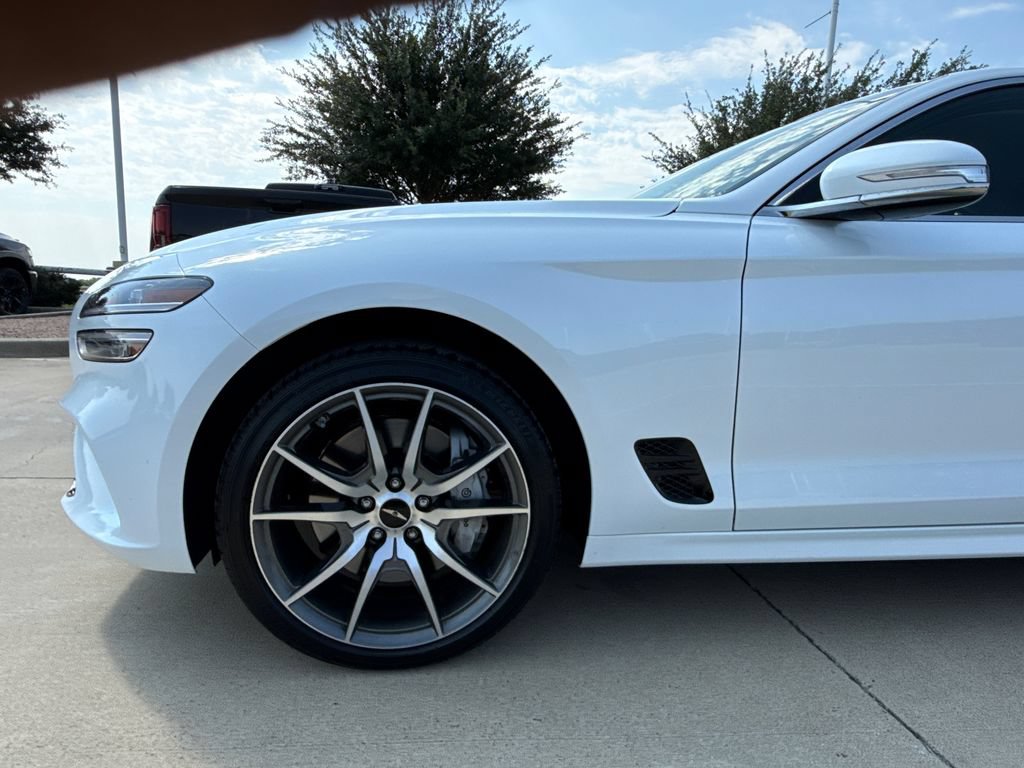 Used 2026 Genesis G70 2.5T AWD/4WD image 5
