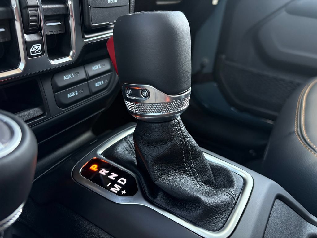 New 2026 Jeep Gladiator Sport AWD/4WD image 24