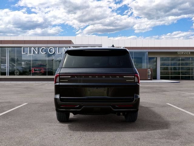 New 2027 Lincoln Navigator Reserve w/ Jet Appearance Package AWD/4WD image 7