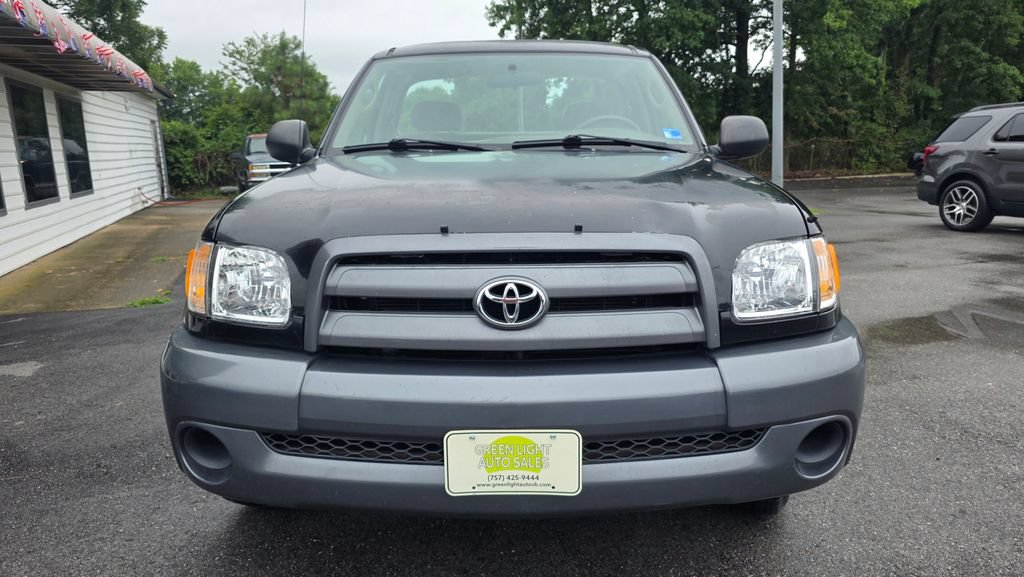 Used 2004 Toyota Tundra 2WD Regular Cab image 2