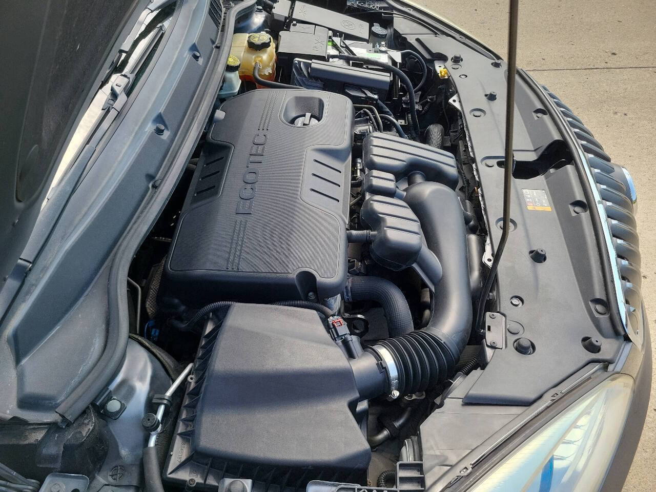 Used 2012 Buick Verano FWD image 21