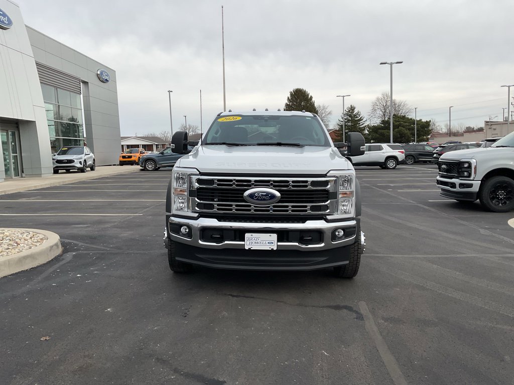 New 2026 Ford F550 4x4 Crew Cab Super Duty w/ XLT Value Package image 3