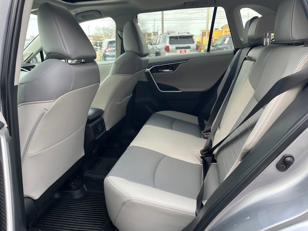 Certified 2024 Toyota RAV4 Limited AWD/4WD image 31