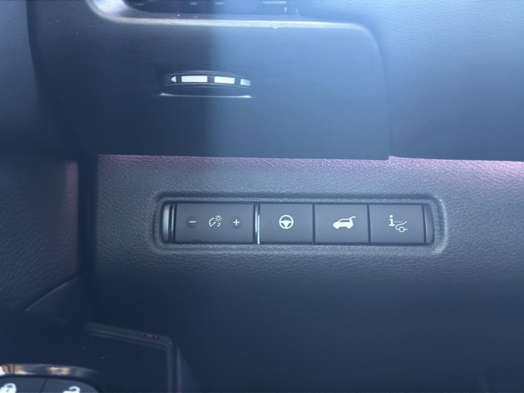 New 2026 Nissan Pathfinder Platinum image 23