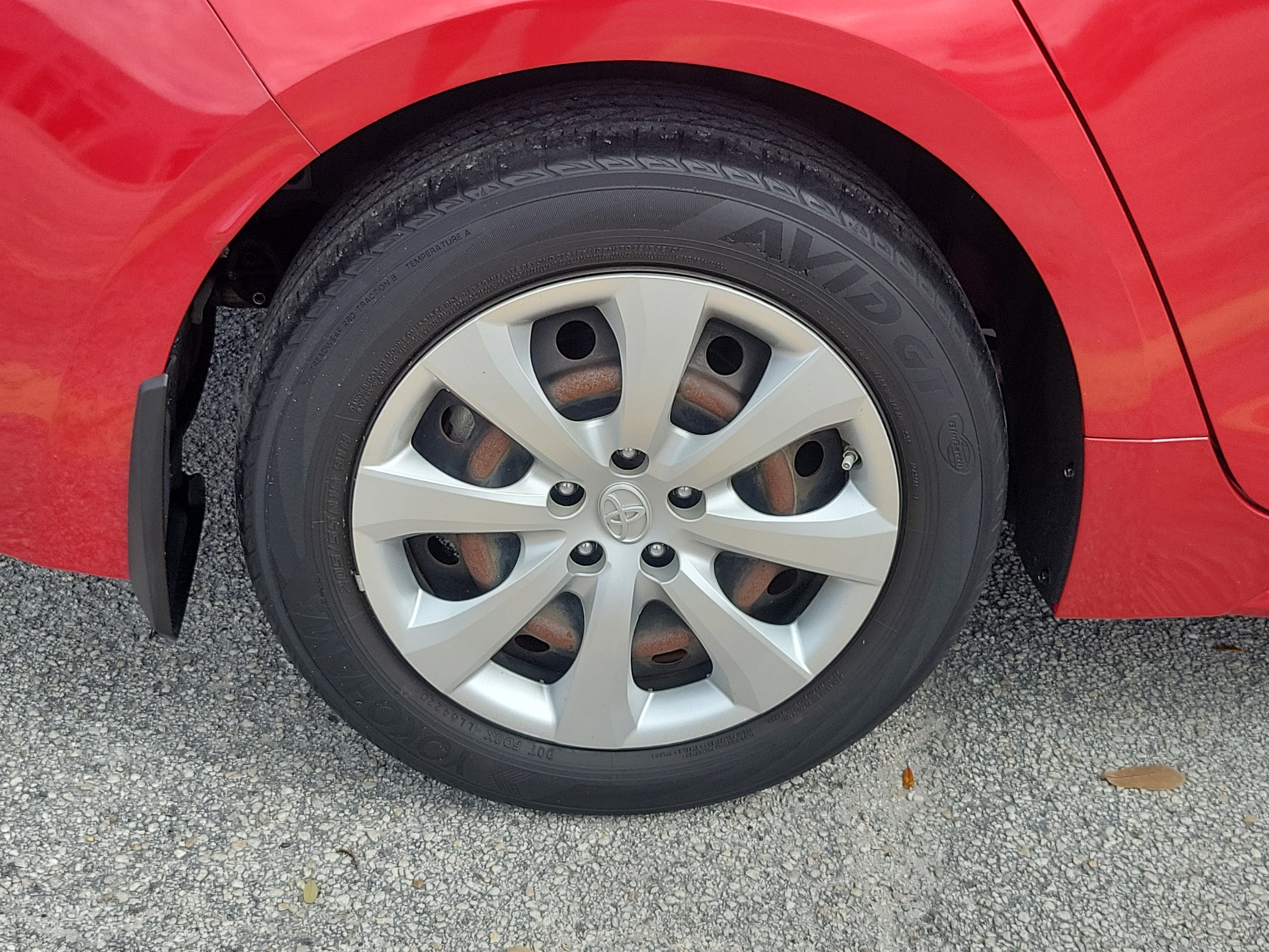 Used 2021 Toyota Corolla LE FWD image 5