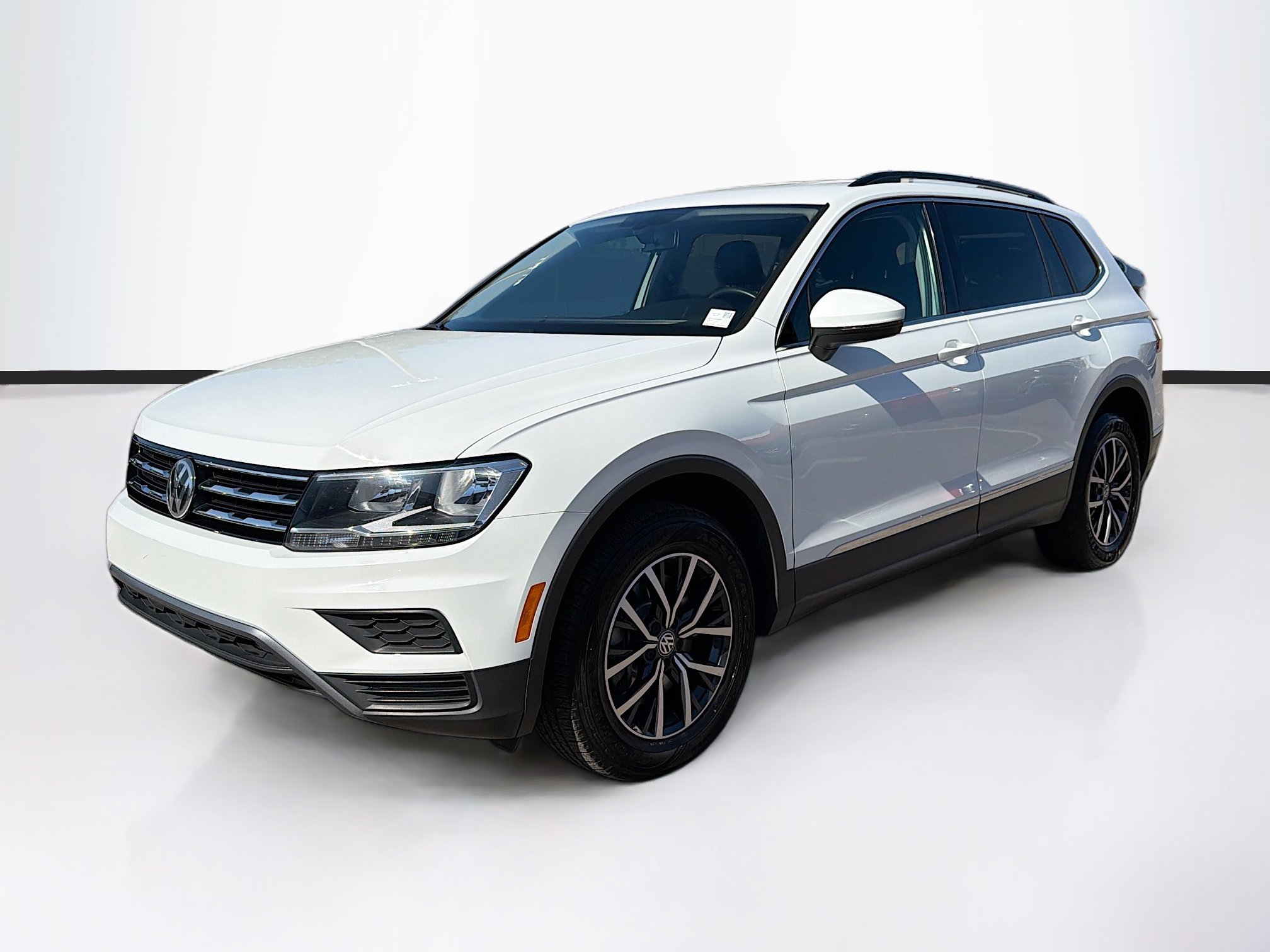Used 2020 Volkswagen Tiguan SE image 7