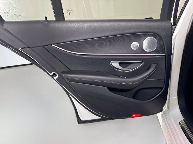 Used 2020 Mercedes-Benz E 350 4MATIC Sedan image 25