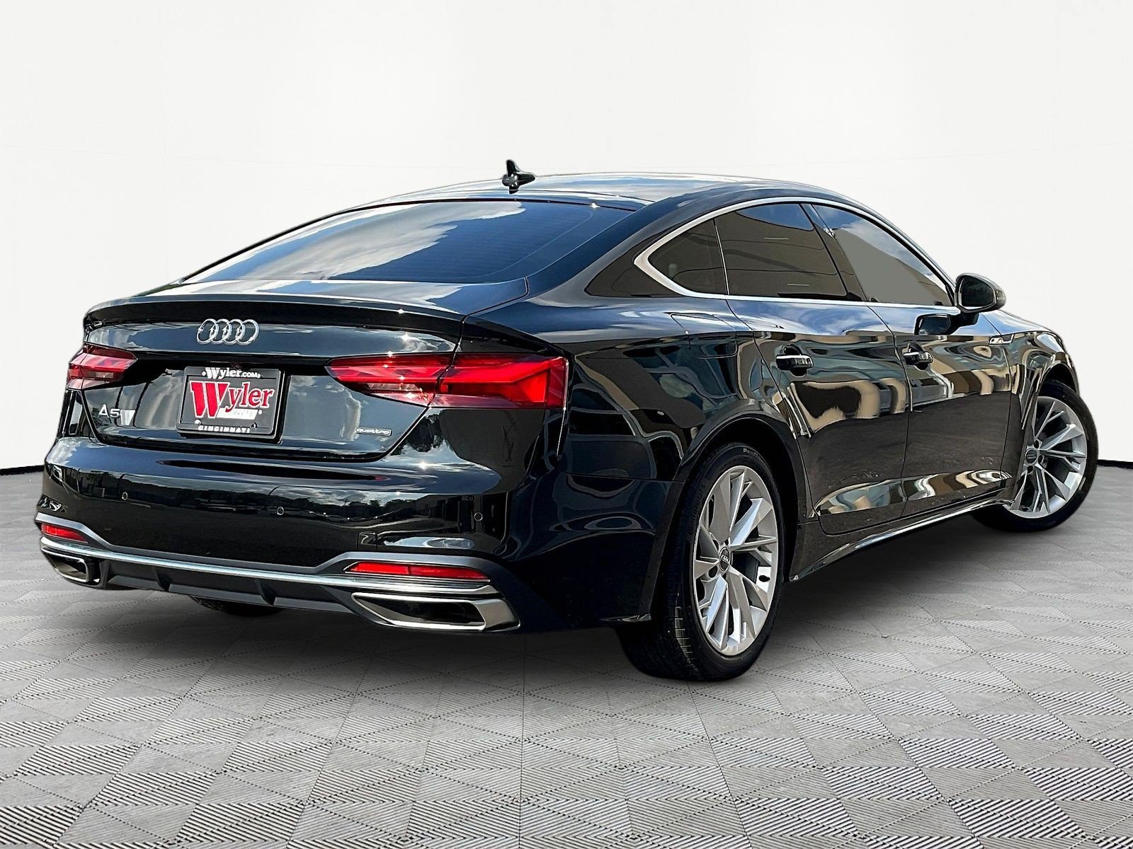 Used 2021 Audi A5 2.0T Premium w/ Convenience Package AWD/4WD image 6