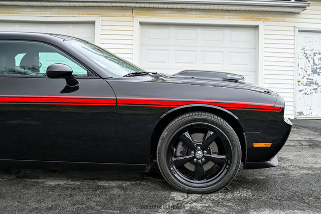 Used 2010 Dodge Challenger R/T w/ Mopar 10 Pkg image 11