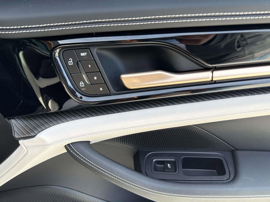 Certified 2024 Porsche Panamera 4 w/ Premium Package image 20